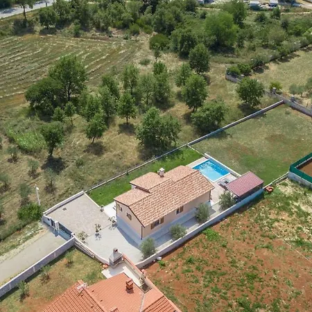 Villa Mihaela Deluxe *