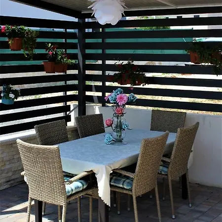 Mihaela Deluxe Villa *