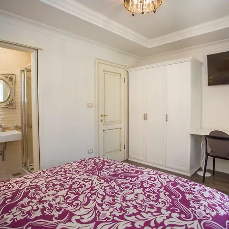 Mihaela Deluxe Villa