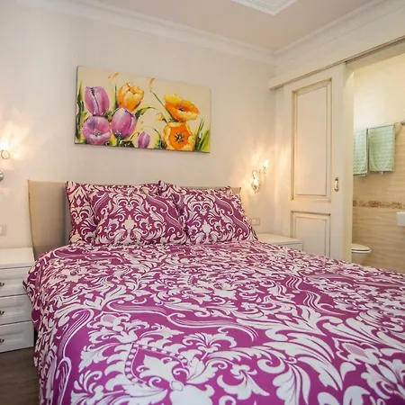 Mihaela Deluxe Villa *